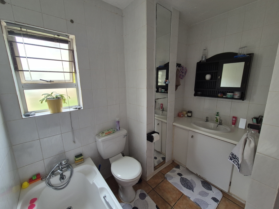 1 Bedroom Property for Sale in Bedfordview Gauteng