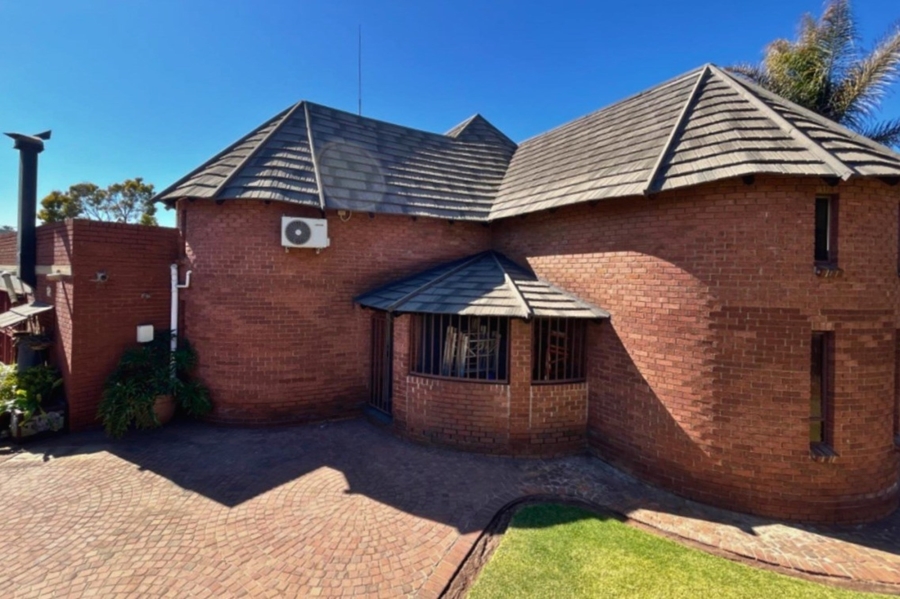 7 Bedroom Property for Sale in Minnebron Gauteng