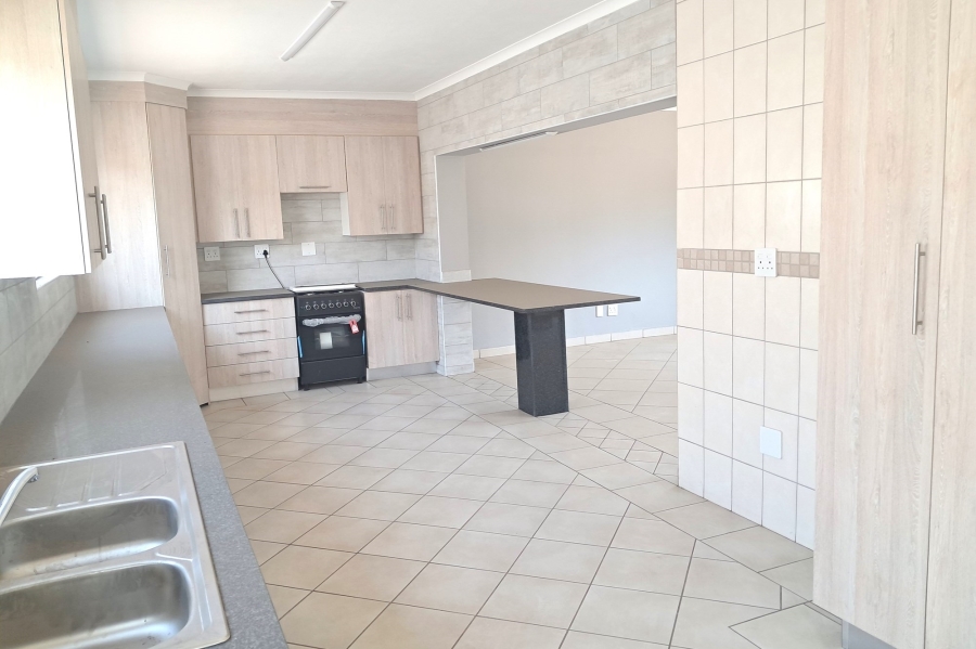 3 Bedroom Property for Sale in Pretoria Gardens Gauteng