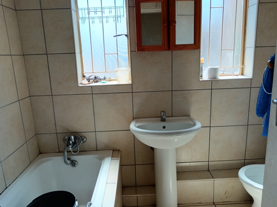 To Let 2 Bedroom Property for Rent in Doornpoort Gauteng