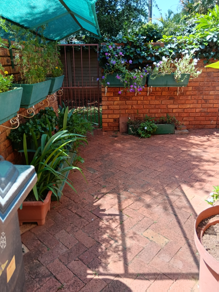 To Let 2 Bedroom Property for Rent in Doornpoort Gauteng