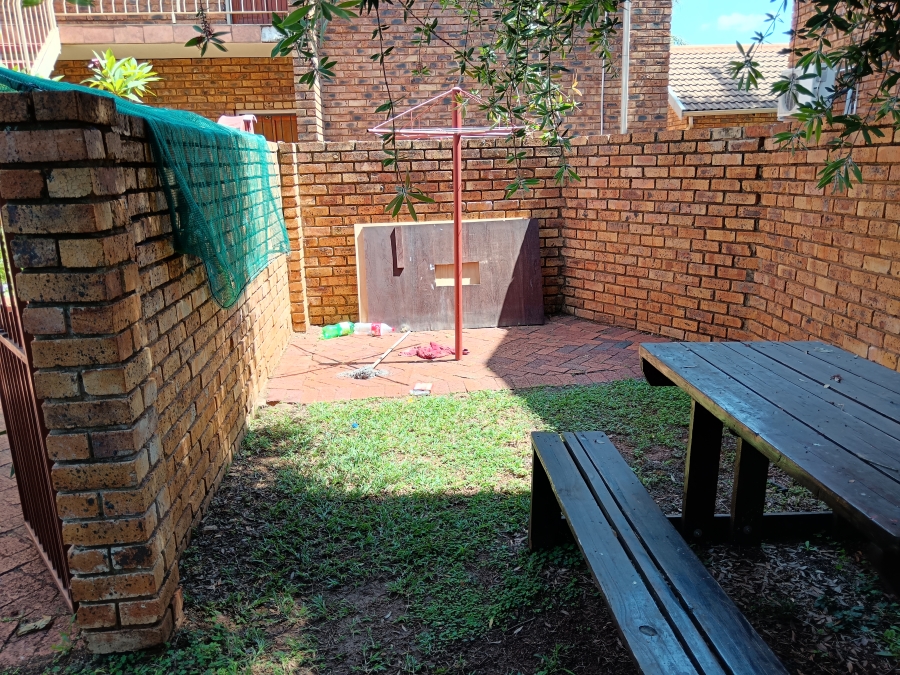 To Let 2 Bedroom Property for Rent in Doornpoort Gauteng