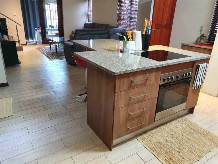 To Let 3 Bedroom Property for Rent in Ferndale Gauteng