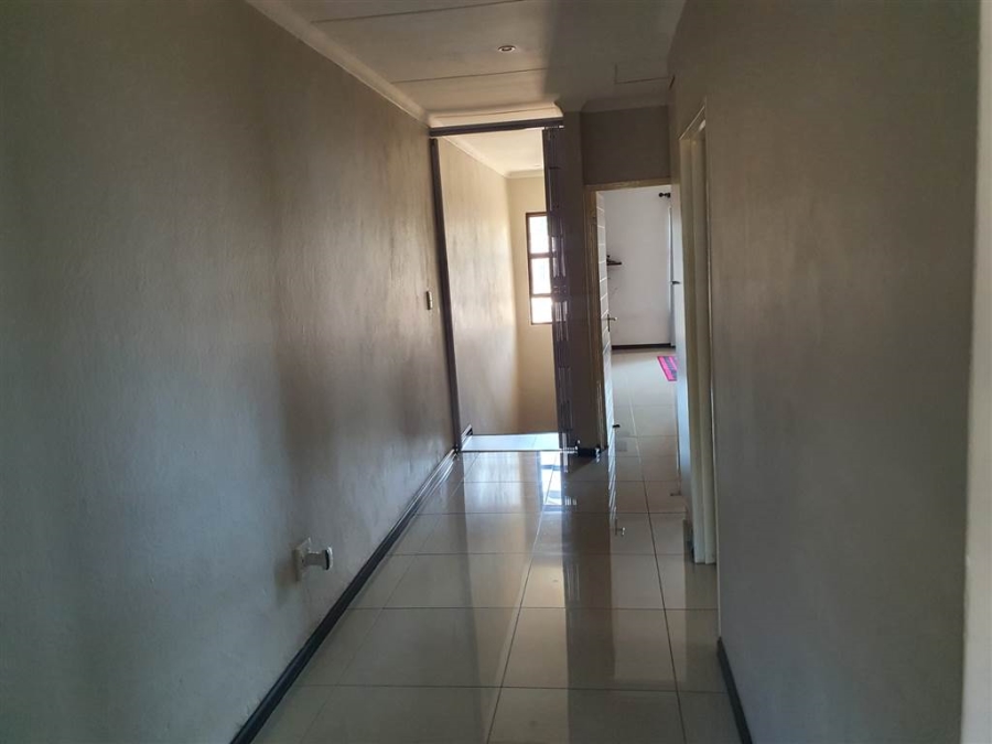 To Let 3 Bedroom Property for Rent in Ferndale Gauteng