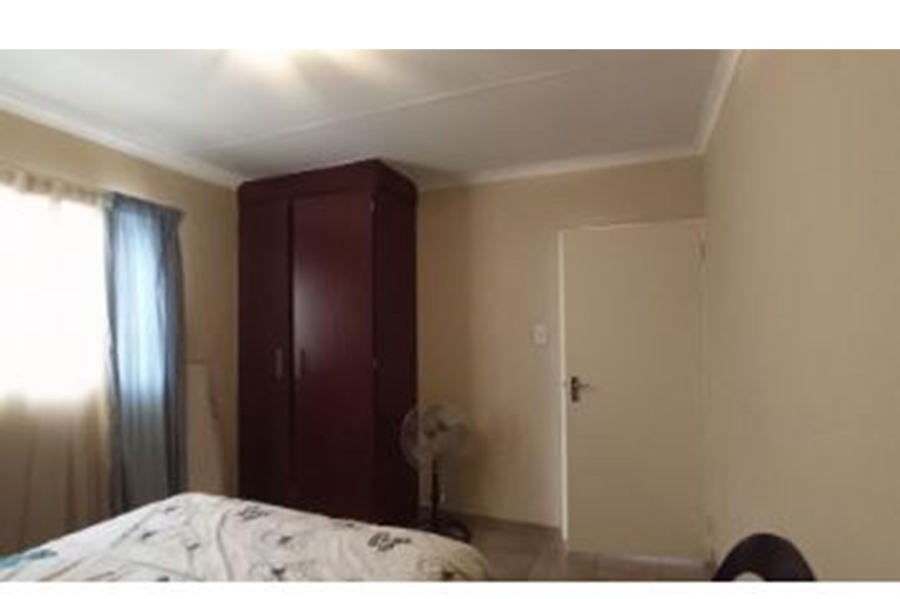 3 Bedroom Property for Sale in Kosmosdal Gauteng