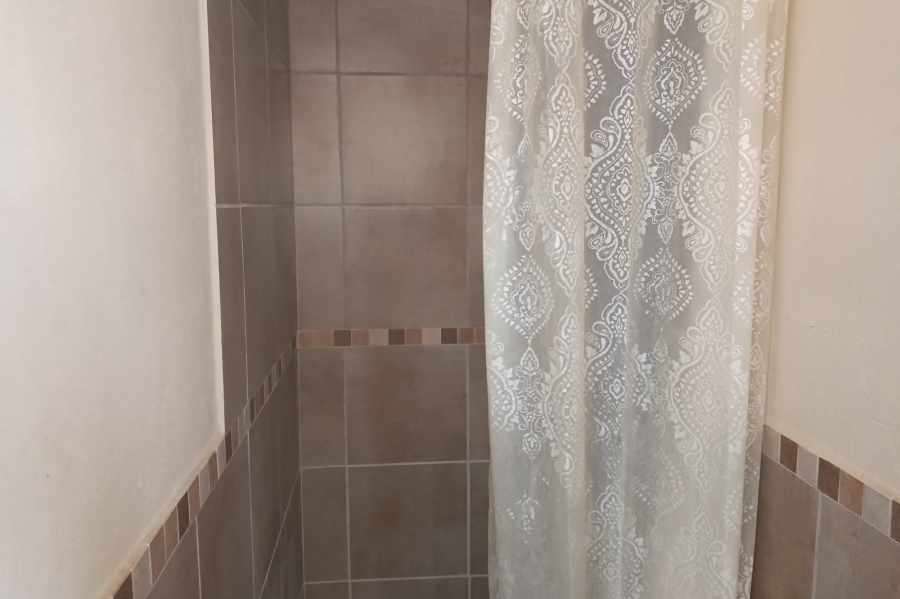 3 Bedroom Property for Sale in Kosmosdal Gauteng