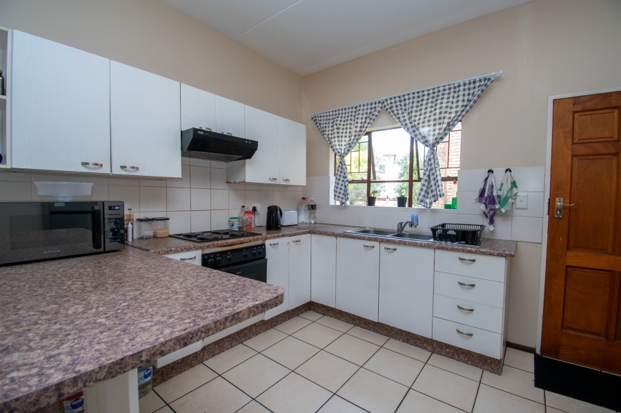 2 Bedroom Property for Sale in Weltevreden Park Gauteng