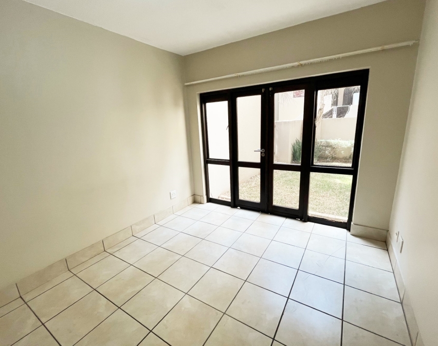 To Let 1 Bedroom Property for Rent in Fourways Gauteng