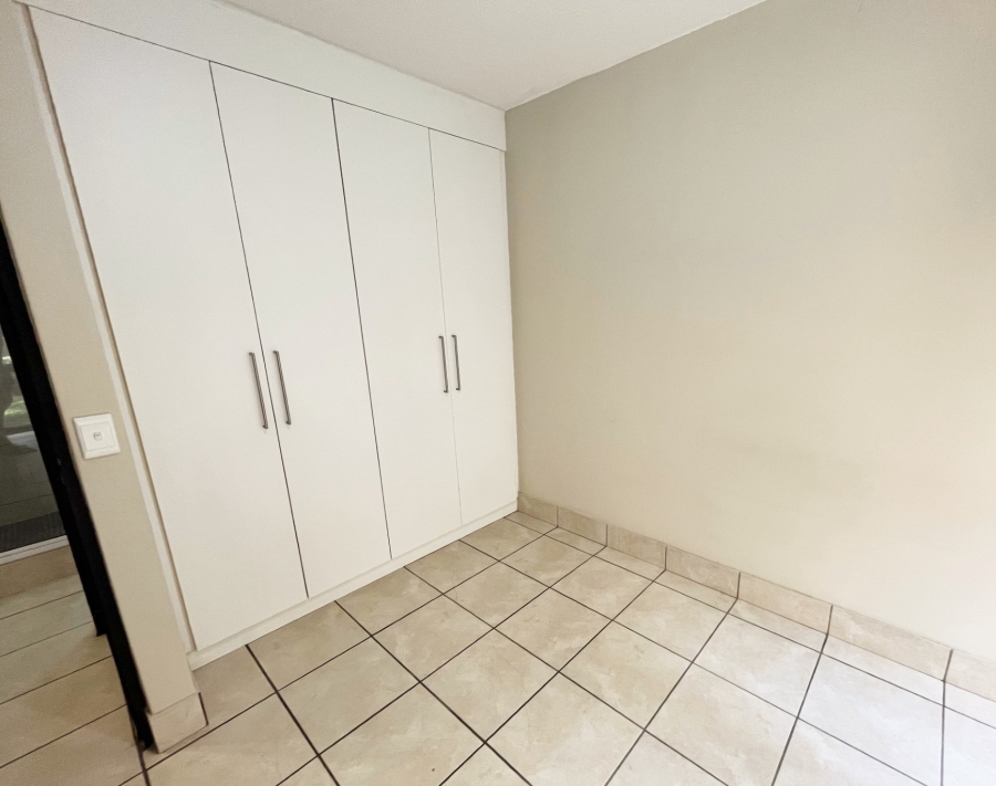 To Let 1 Bedroom Property for Rent in Fourways Gauteng