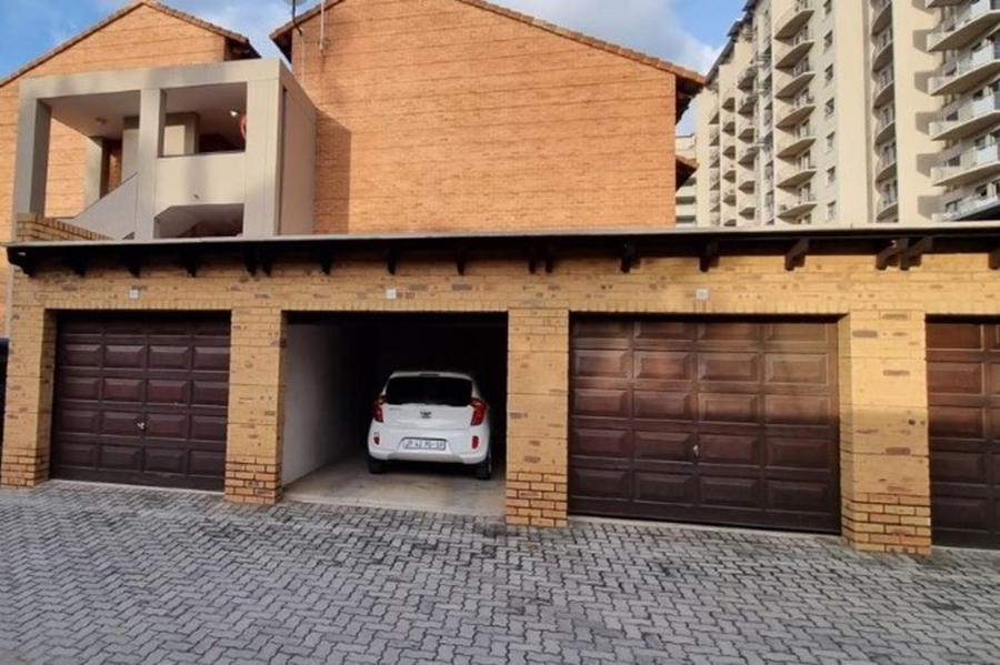 1 Bedroom Property for Sale in Hatfield Gauteng