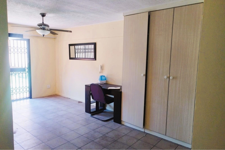 1 Bedroom Property for Sale in Hatfield Gauteng