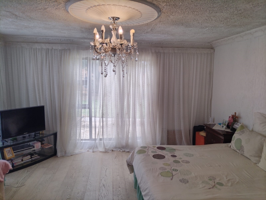 4 Bedroom Property for Sale in Ormonde Gauteng