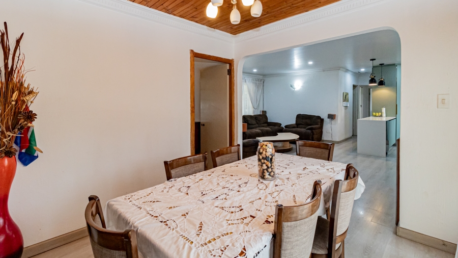 4 Bedroom Property for Sale in Ormonde Gauteng