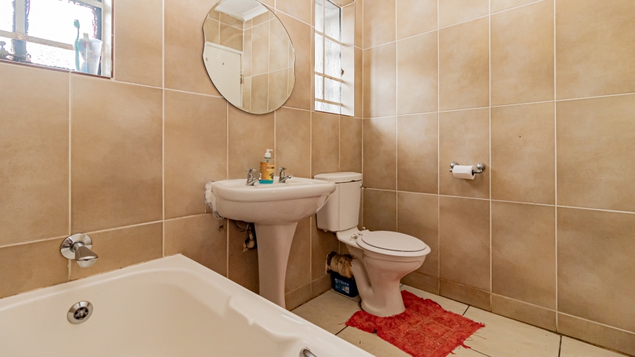 4 Bedroom Property for Sale in Ormonde Gauteng