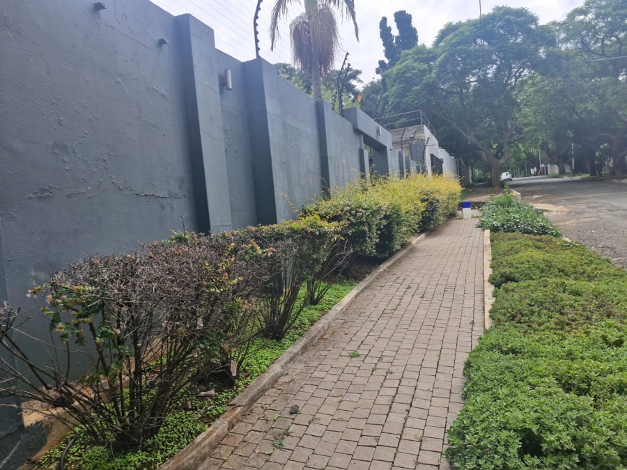 To Let 3 Bedroom Property for Rent in Melville Gauteng