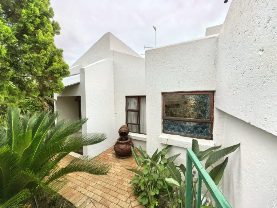 To Let 3 Bedroom Property for Rent in Lonehill Gauteng