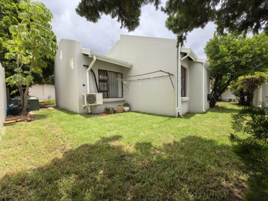 To Let 3 Bedroom Property for Rent in Lonehill Gauteng