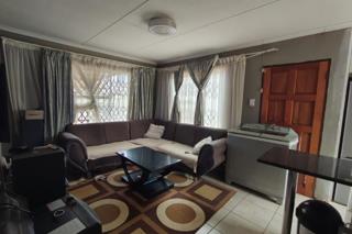 2 Bedroom Property for Sale in Dawn Park Gauteng