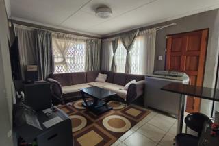 2 Bedroom Property for Sale in Dawn Park Gauteng