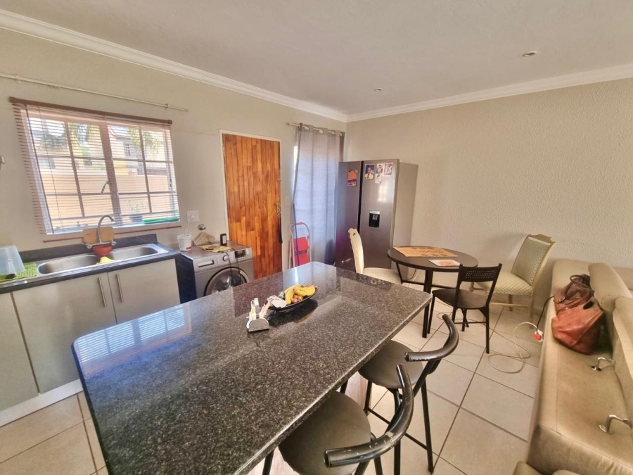 3 Bedroom Property for Sale in Annlin Gauteng