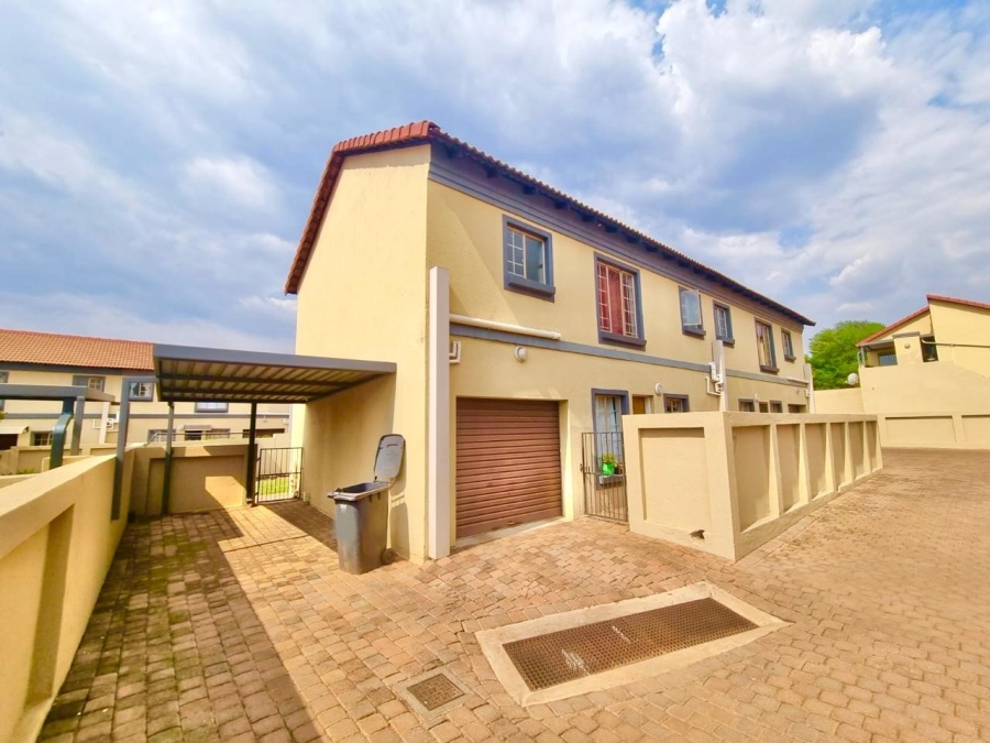 3 Bedroom Property for Sale in Annlin Gauteng