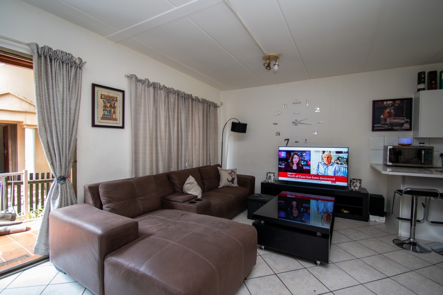 2 Bedroom Property for Sale in Paulshof Gauteng