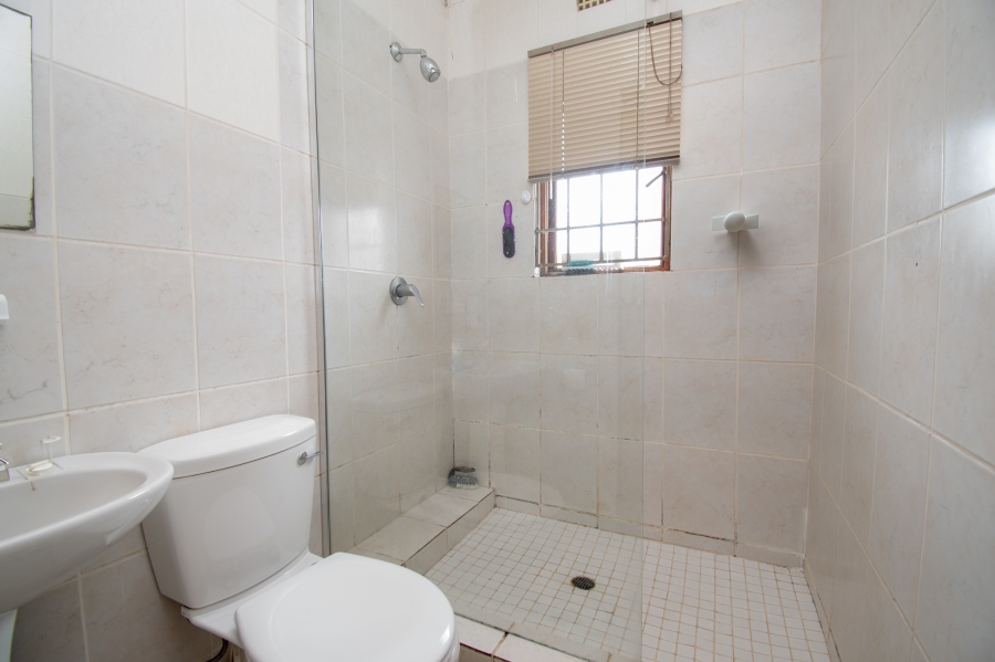 2 Bedroom Property for Sale in Paulshof Gauteng