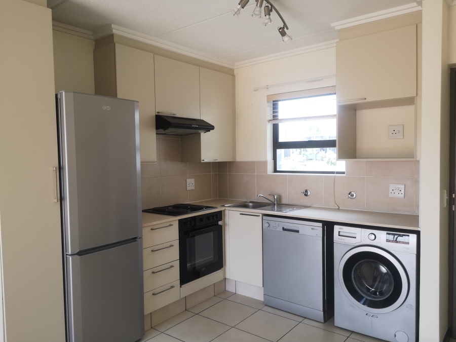 To Let 1 Bedroom Property for Rent in Lonehill Gauteng