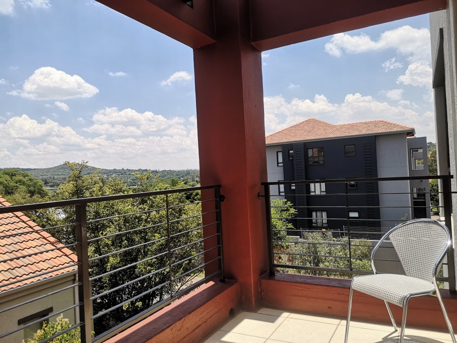 To Let 1 Bedroom Property for Rent in Lonehill Gauteng