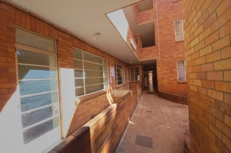 22 Bedroom Property for Sale in Yeoville Gauteng