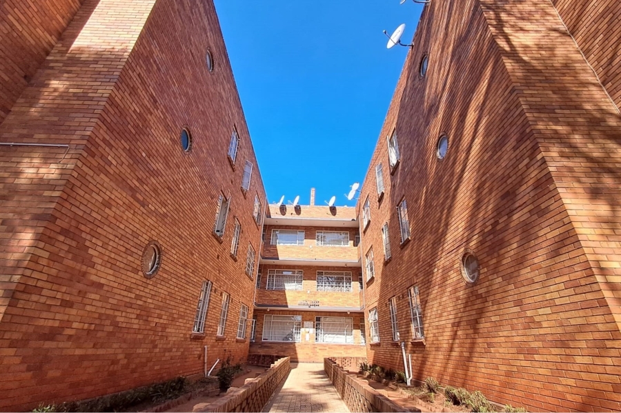 22 Bedroom Property for Sale in Yeoville Gauteng