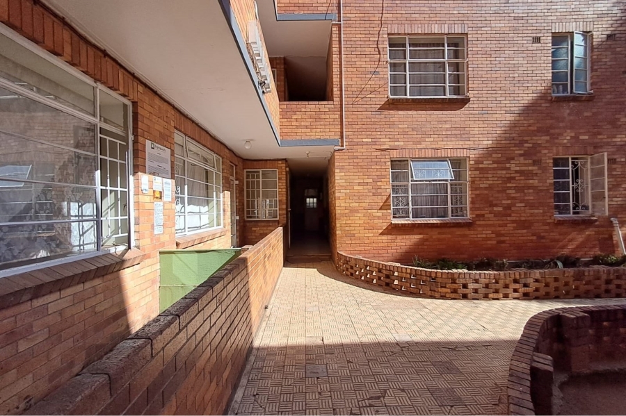 22 Bedroom Property for Sale in Yeoville Gauteng