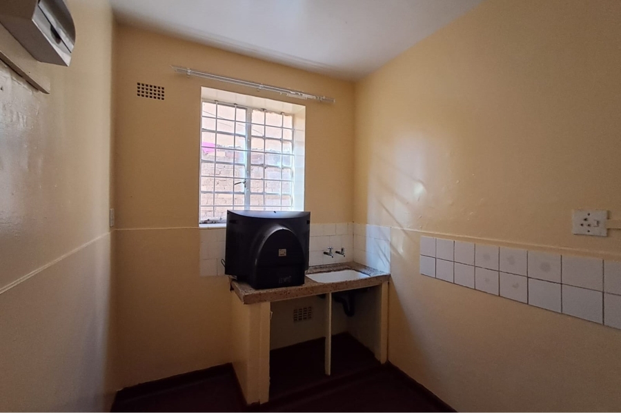 22 Bedroom Property for Sale in Yeoville Gauteng