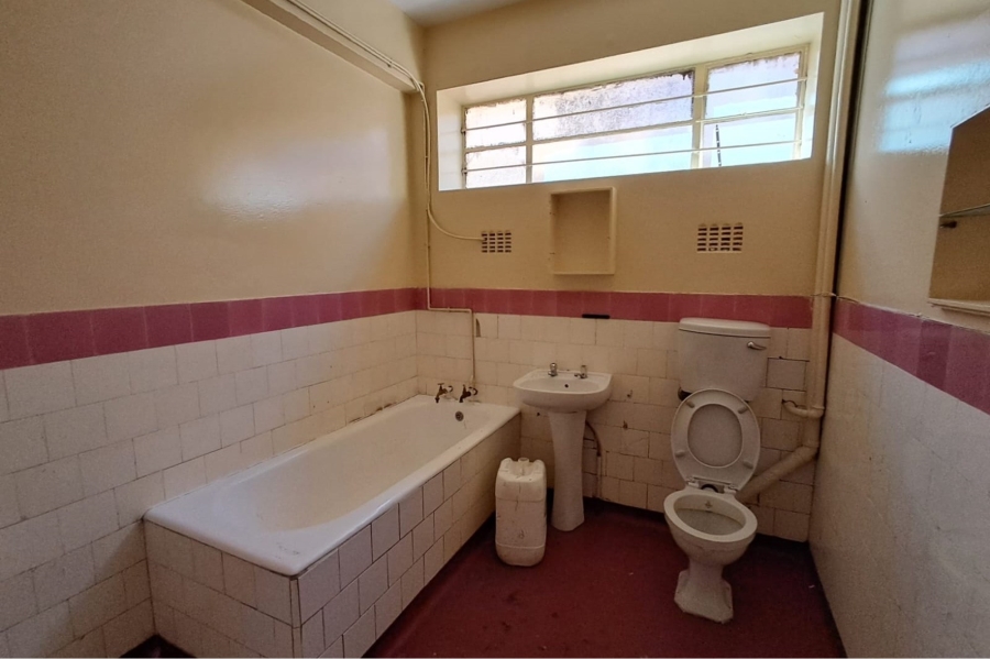 22 Bedroom Property for Sale in Yeoville Gauteng