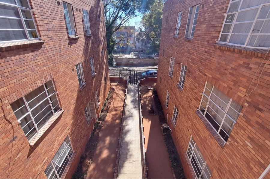 22 Bedroom Property for Sale in Yeoville Gauteng