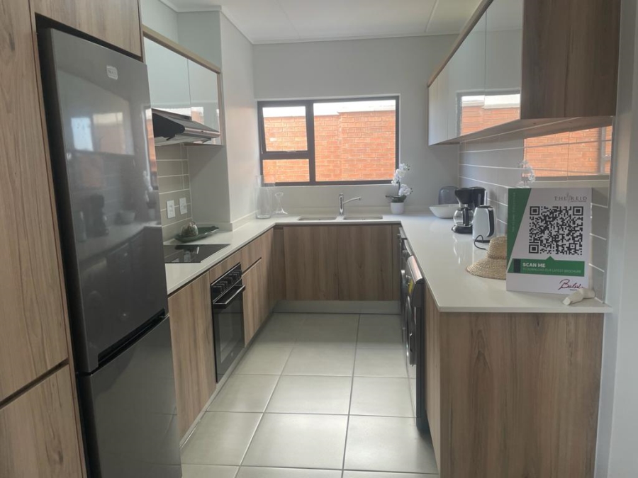 To Let 3 Bedroom Property for Rent in Waterfall Gauteng