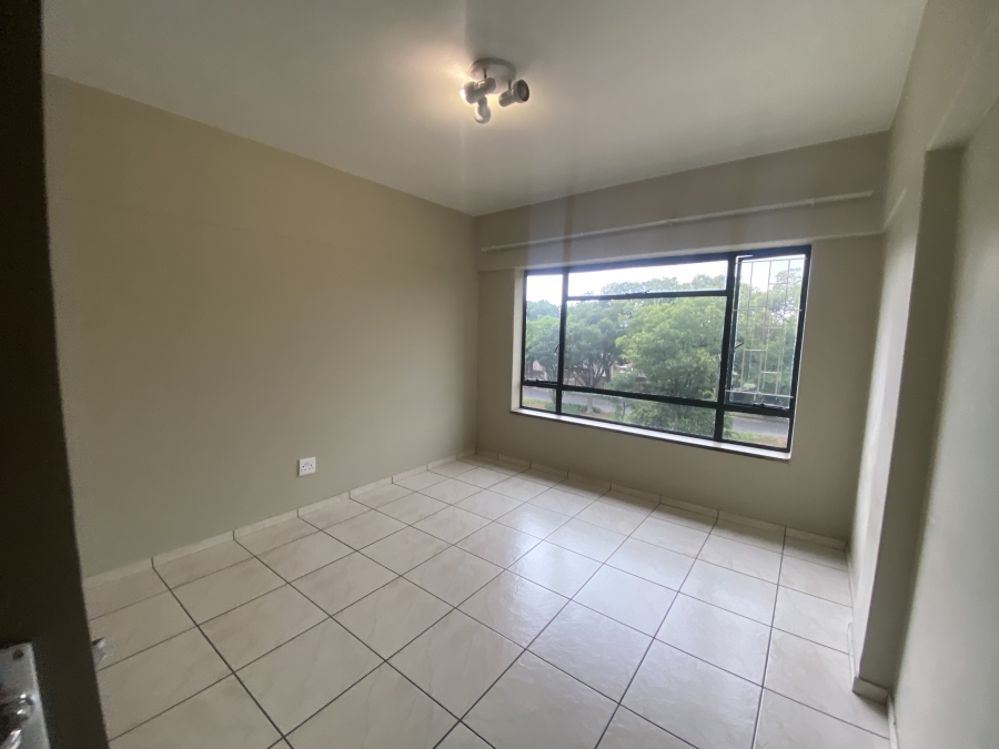 To Let 3 Bedroom Property for Rent in Hurlyvale Gauteng