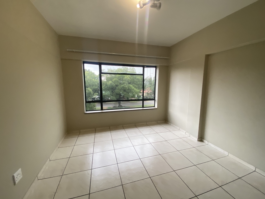 To Let 3 Bedroom Property for Rent in Hurlyvale Gauteng