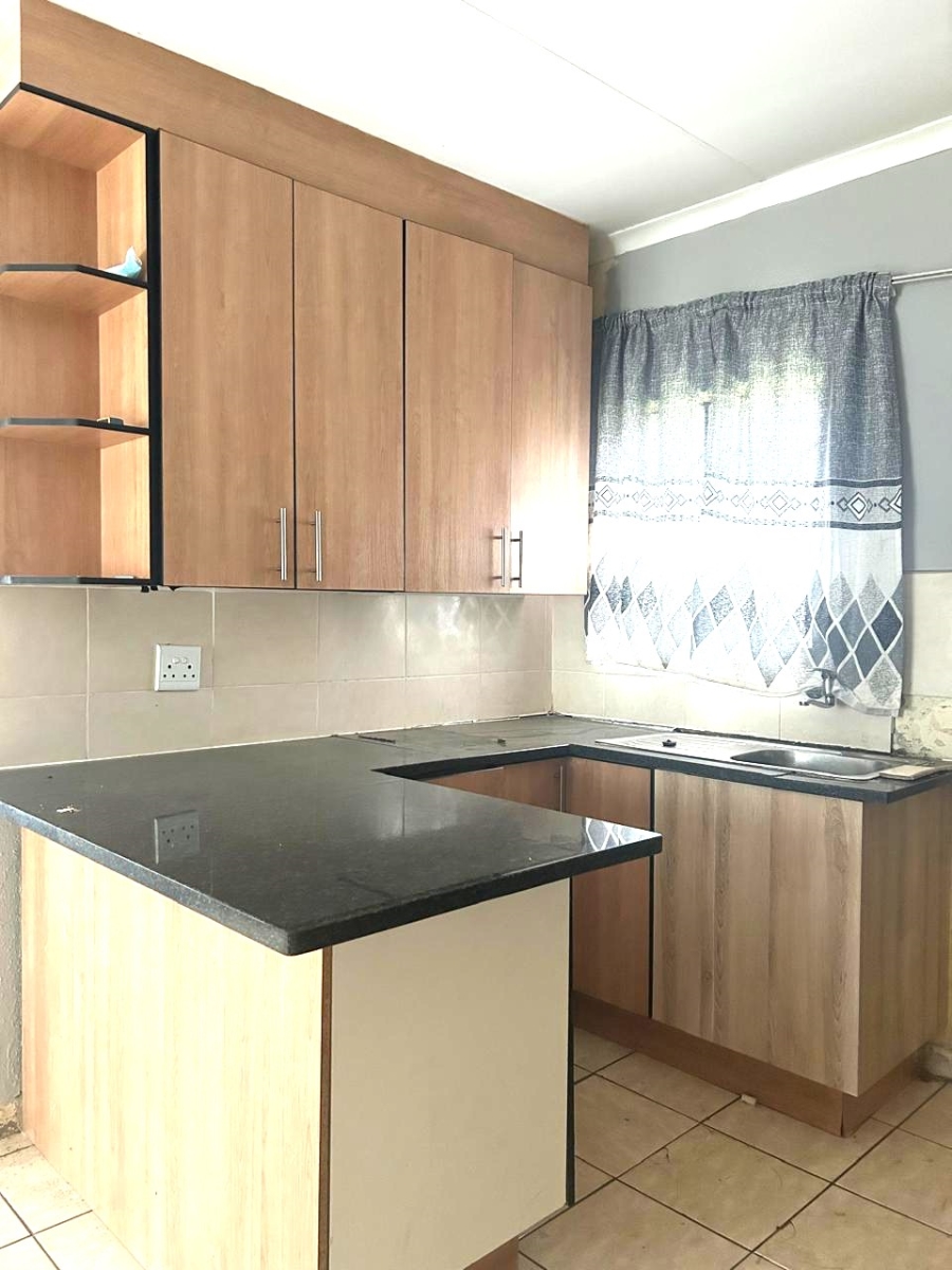 3 Bedroom Property for Sale in Crystal Park Gauteng