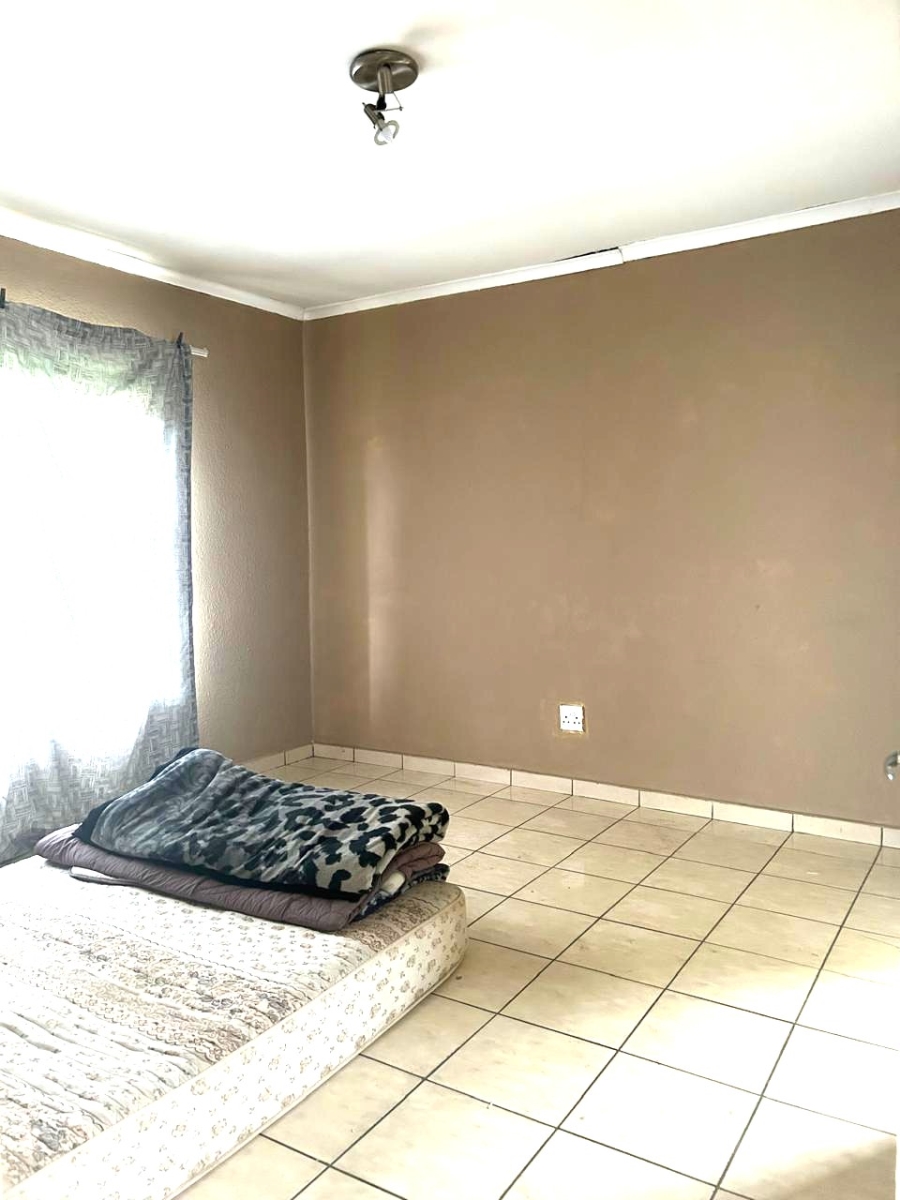 3 Bedroom Property for Sale in Crystal Park Gauteng