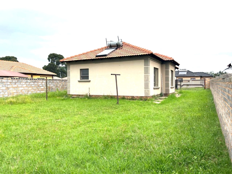 3 Bedroom Property for Sale in Crystal Park Gauteng