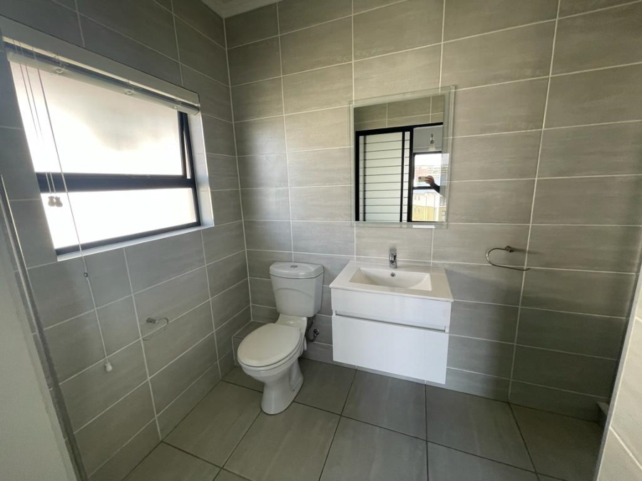 To Let 1 Bedroom Property for Rent in Waterfall Gauteng