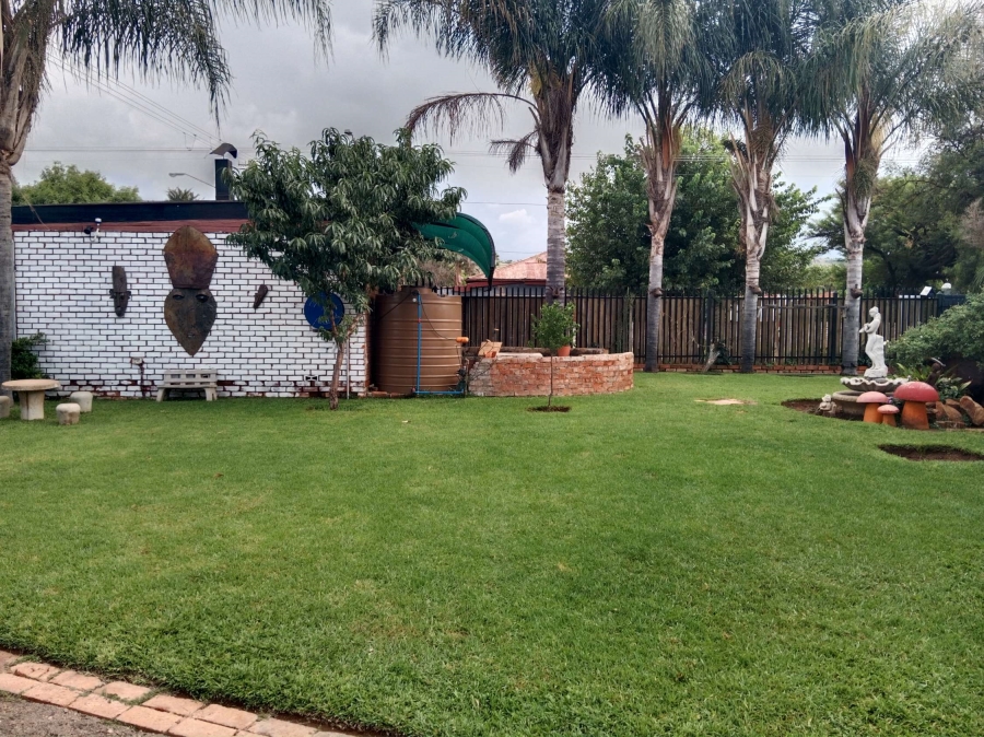 6 Bedroom Property for Sale in Booysens Gauteng