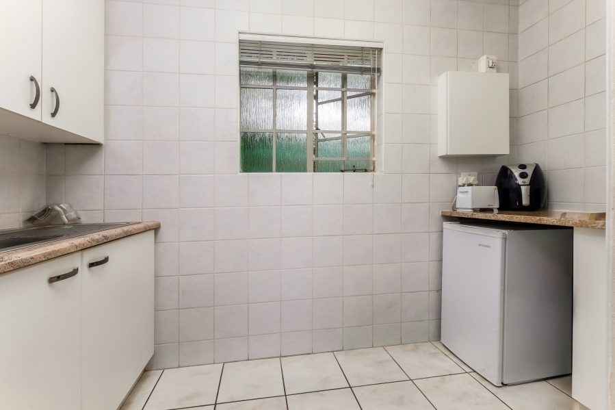 To Let 2 Bedroom Property for Rent in Woodmead Gauteng