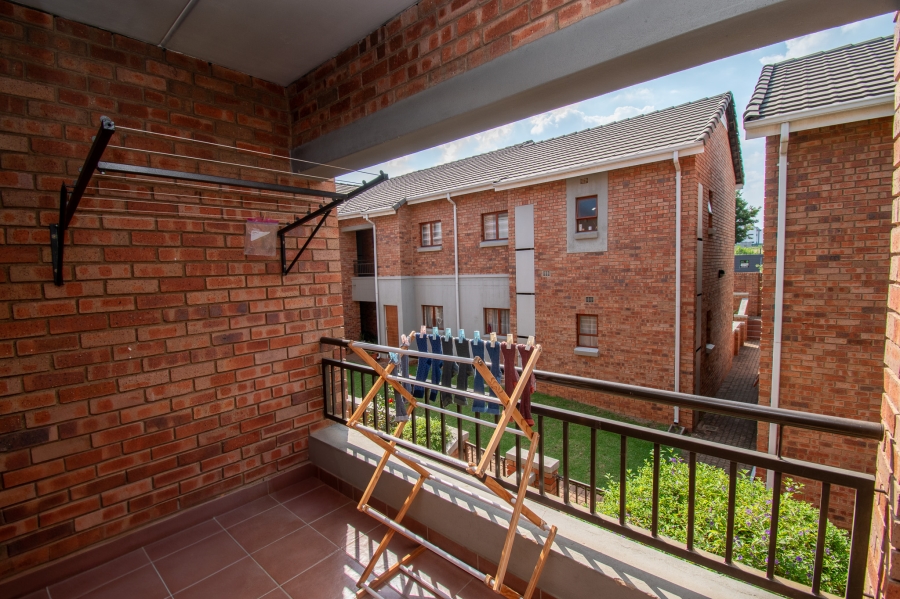 2 Bedroom Property for Sale in Olivedale Gauteng