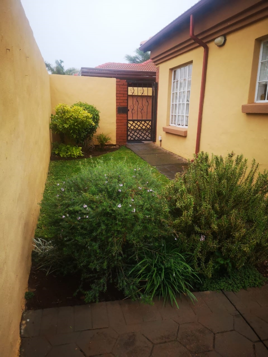 2 Bedroom Property for Sale in Montana Park Gauteng