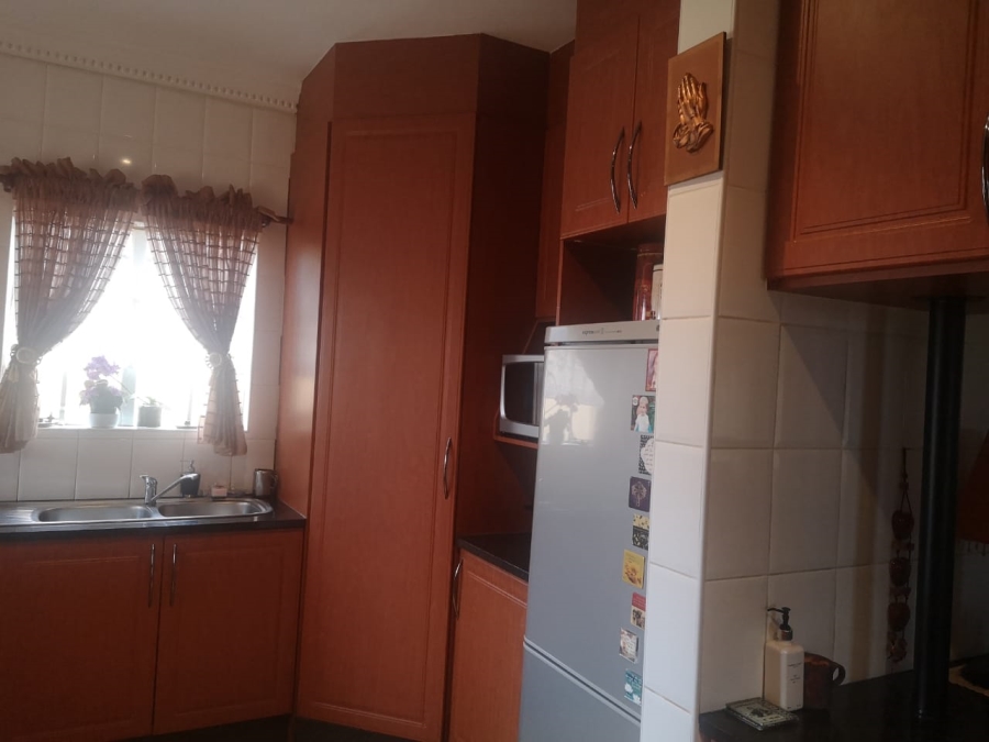 2 Bedroom Property for Sale in Montana Park Gauteng