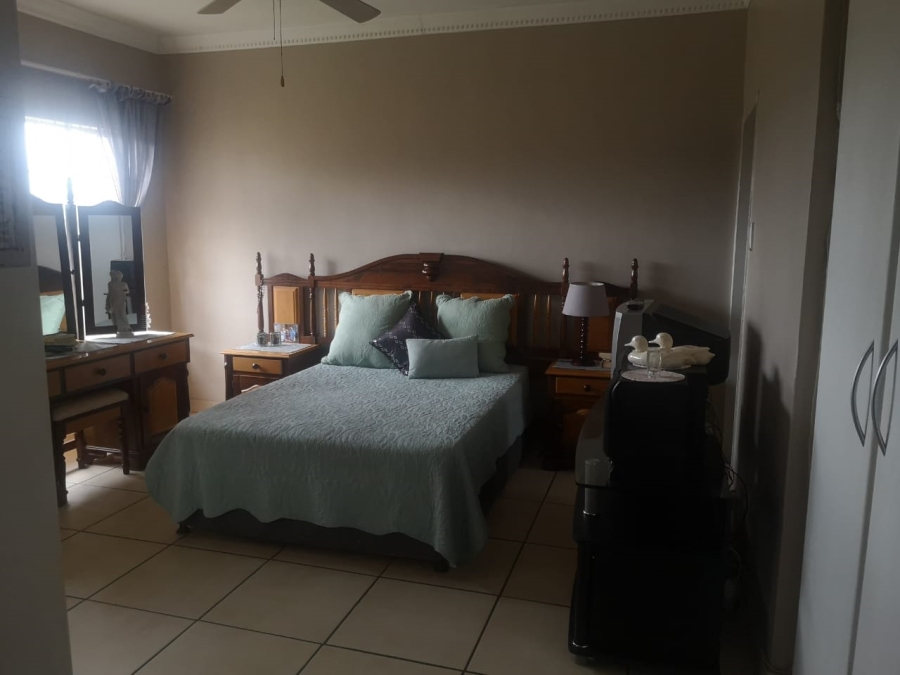 2 Bedroom Property for Sale in Montana Park Gauteng