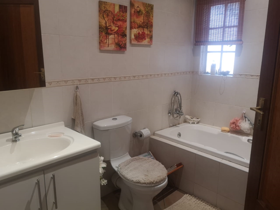 2 Bedroom Property for Sale in Montana Park Gauteng