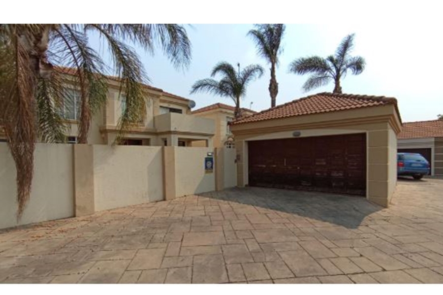 3 Bedroom Property for Sale in Amberfield Heights Gauteng